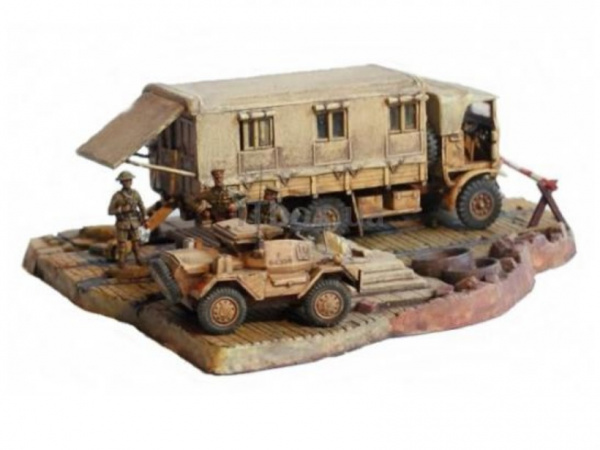 03227 Revell Штабной автомобиль Leyland Retriever и бронемашина Scout (Monty’s Caravan) (1:76)