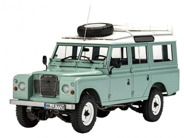 07047 Revell Автомобиль Land Rover Series III LWB (station wagon) (1:24)