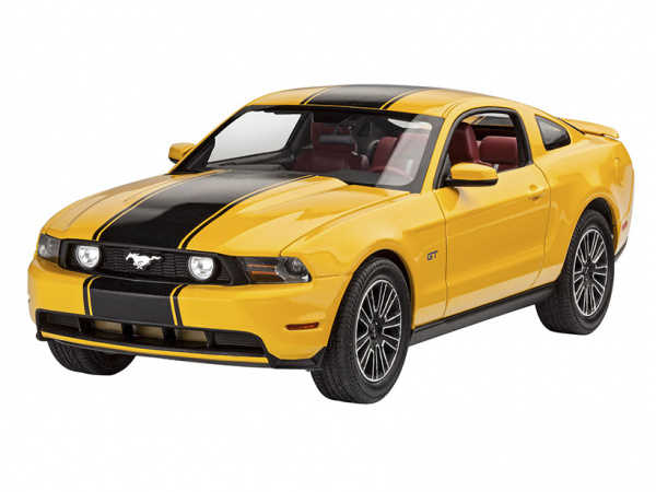 07046 Revell Автомобиль Ford Mustang GT, 2010 (1:25)